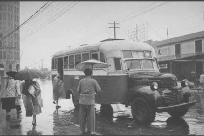 pg电子平台1946年广州街头公交车俗称“火柴盒”经常发生故障动力也不足(图1)