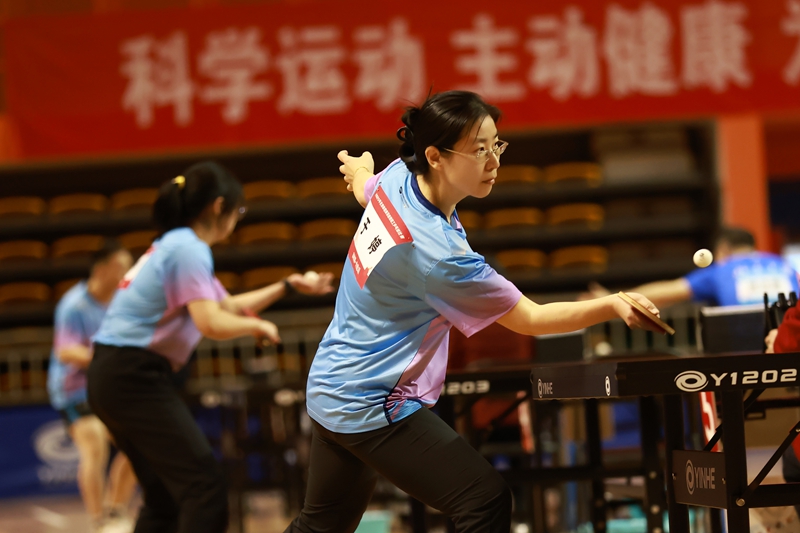 第五届北京教育系统教职工乒乓球赛收官 体医工融合助力赛PG电子平台事升级(图1)
