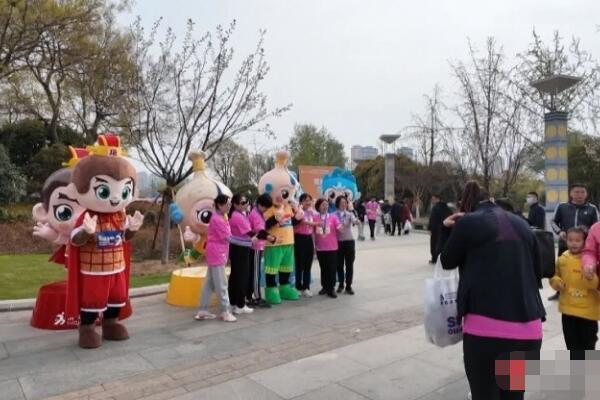 南京厚建软件 LivCMS 内容管理系统http：wwwhogesoftcPG电子下载om 授权用户：http：wwwxichunet(图6)