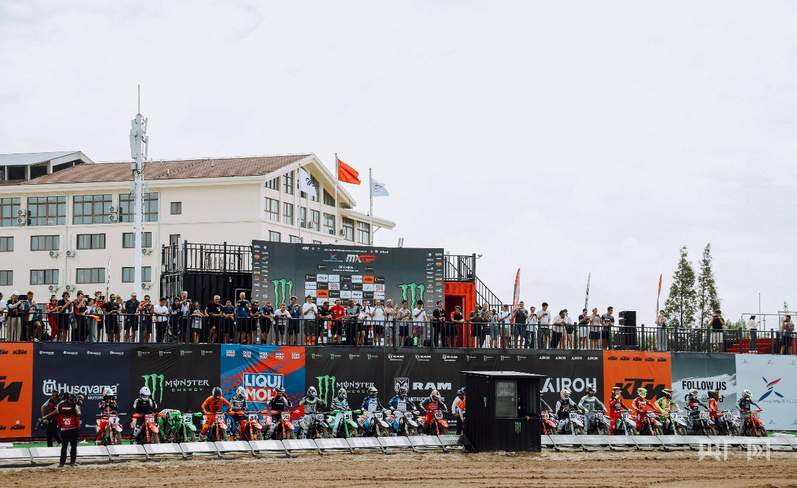 MXGP亮相F1顶级赛事“双响炮”PG电子入口(图2)