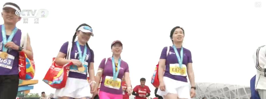 PG电子平台马拉松“跑”热消费 赛事经济构筑城市经济增长新引擎(图1)